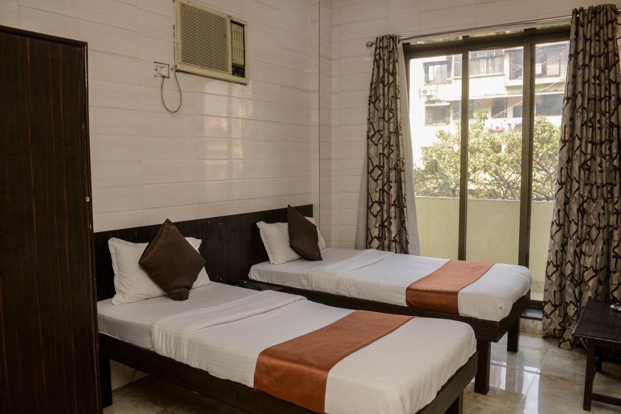 Hotel National Bombay Esterno foto