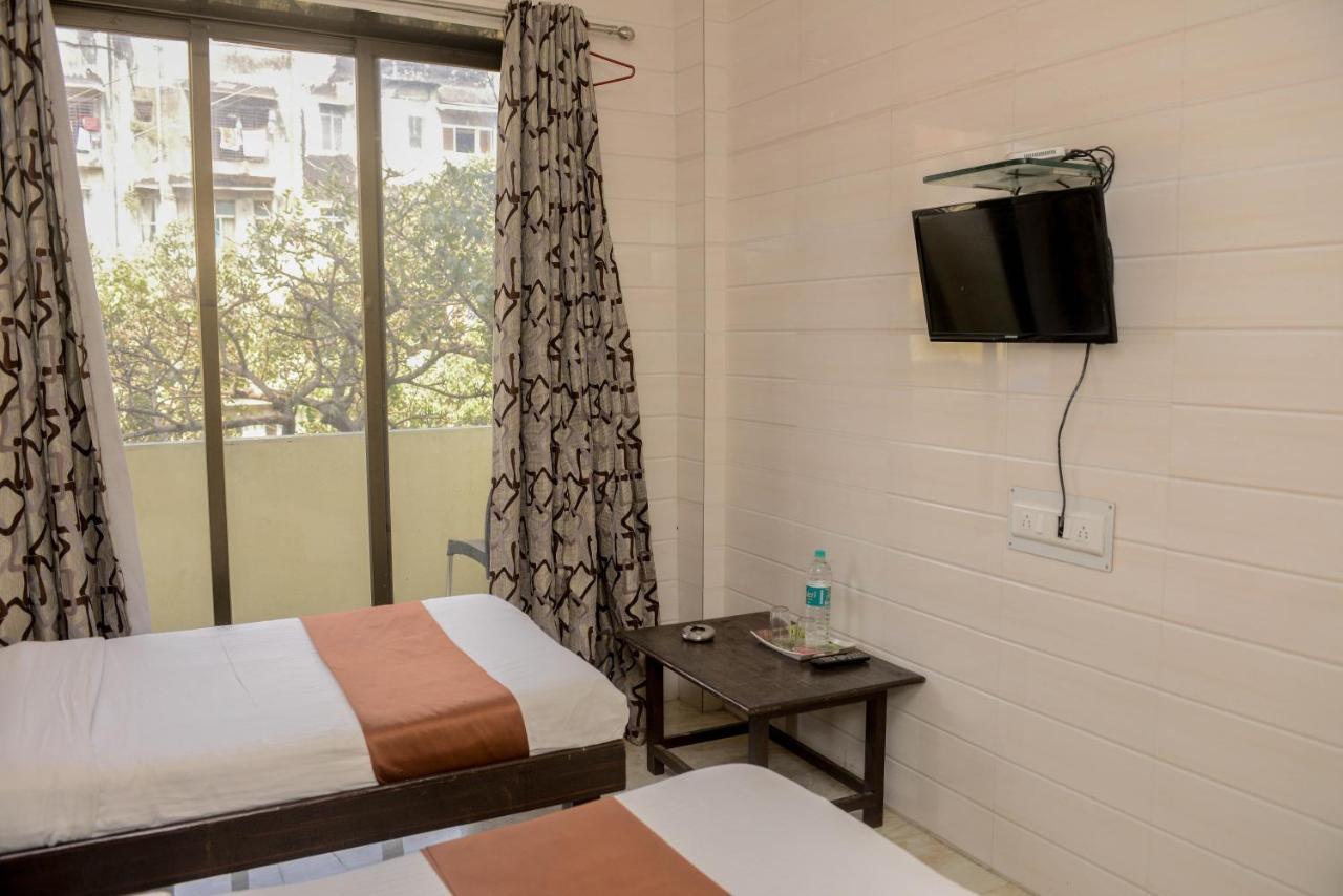Hotel National Bombay Esterno foto